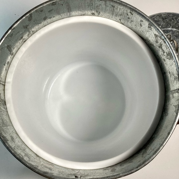 Galvanized Ice Bucket With Handles, Lid, Liner, And Scoop - Picture 7 of 14